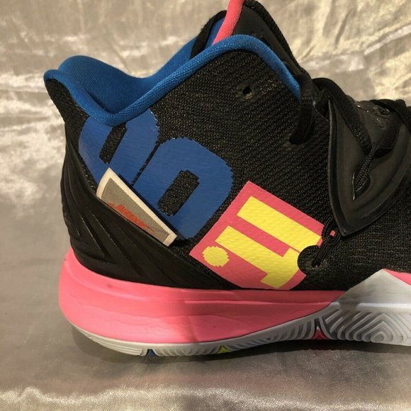 Kyrie 5 Just Do It - Size 12- Crisp and Clean main image 5